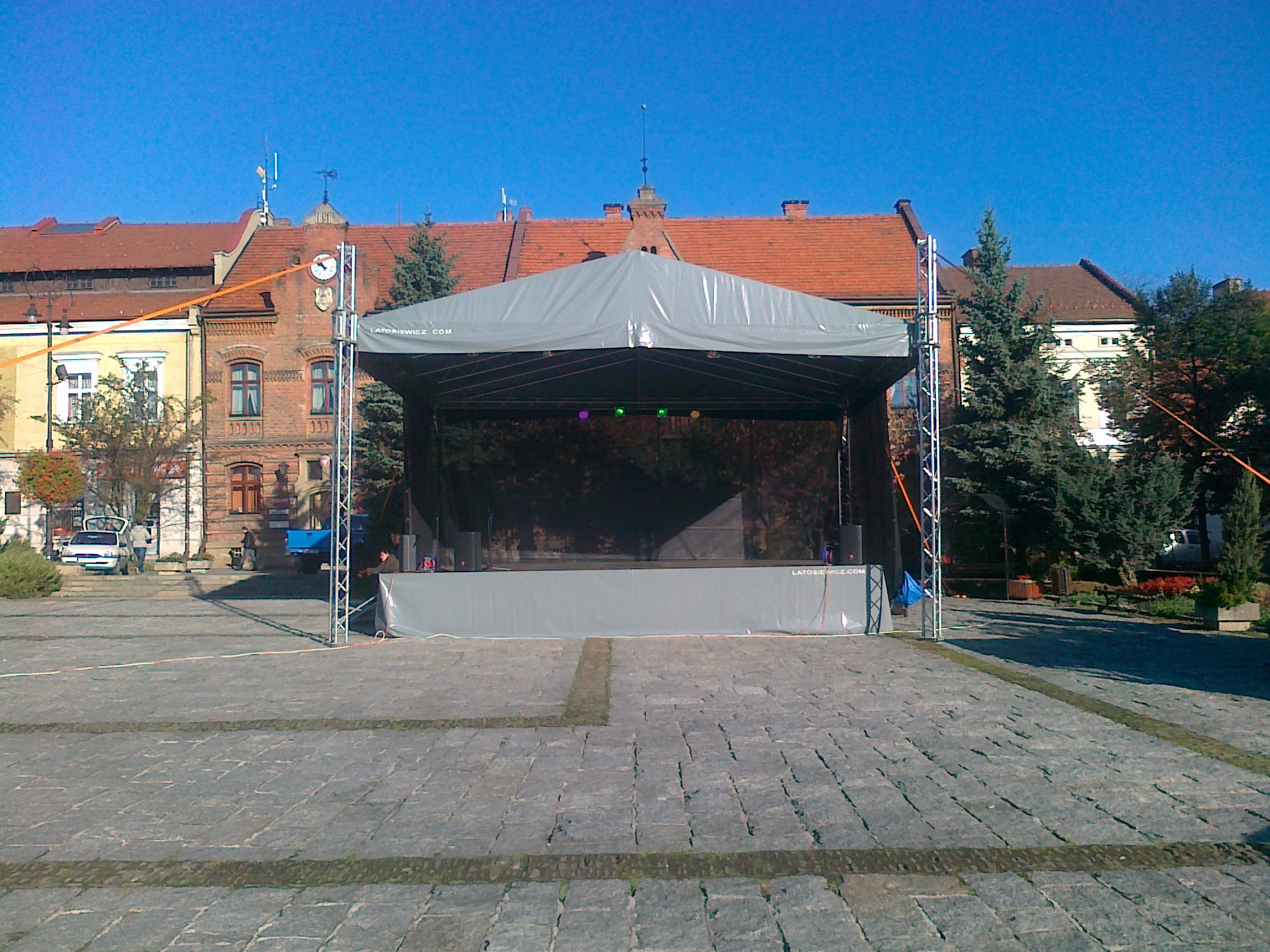 Scena 1